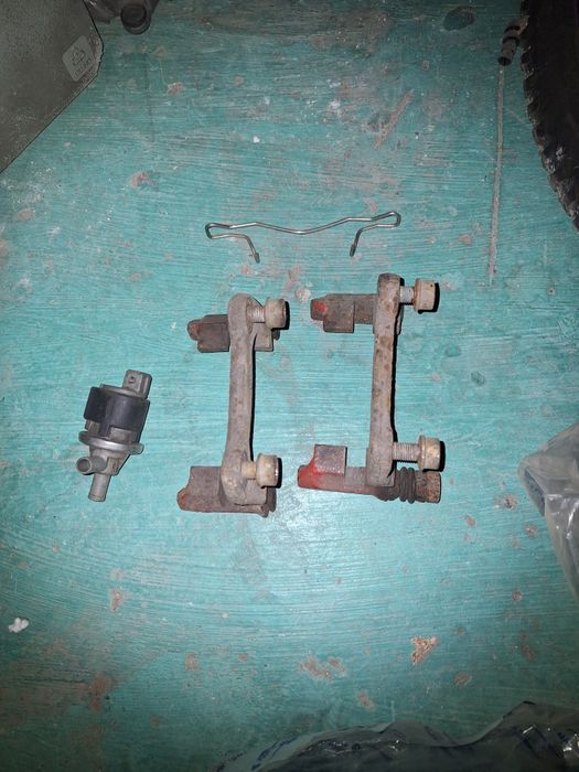 Продам запчасти новые