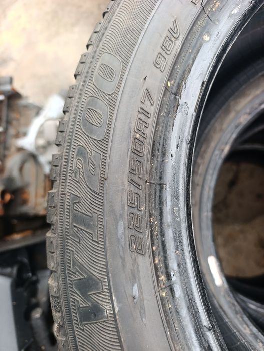 Продавам зимни гуми 225/50/17