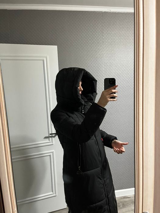 Продам пуховик зима 44-52 , 2 шт