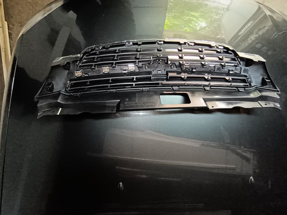 Продам облицовку радиатора