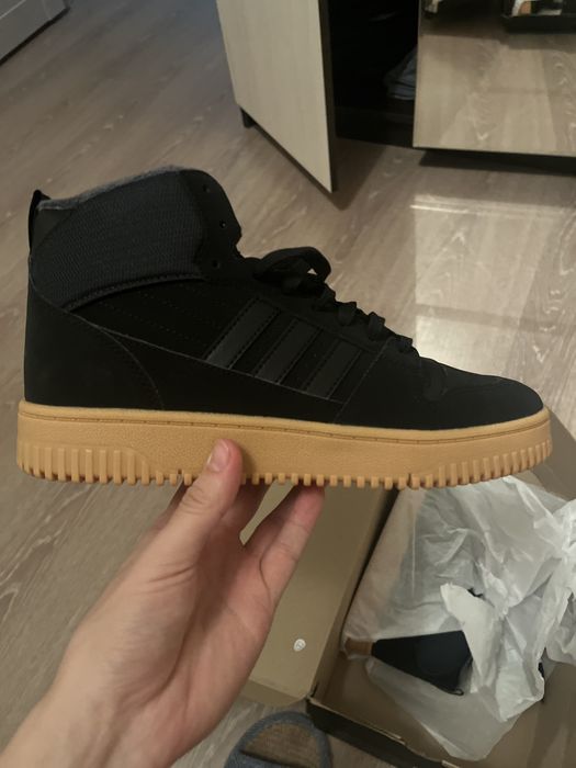 Продаю Adidas break start mid winterized