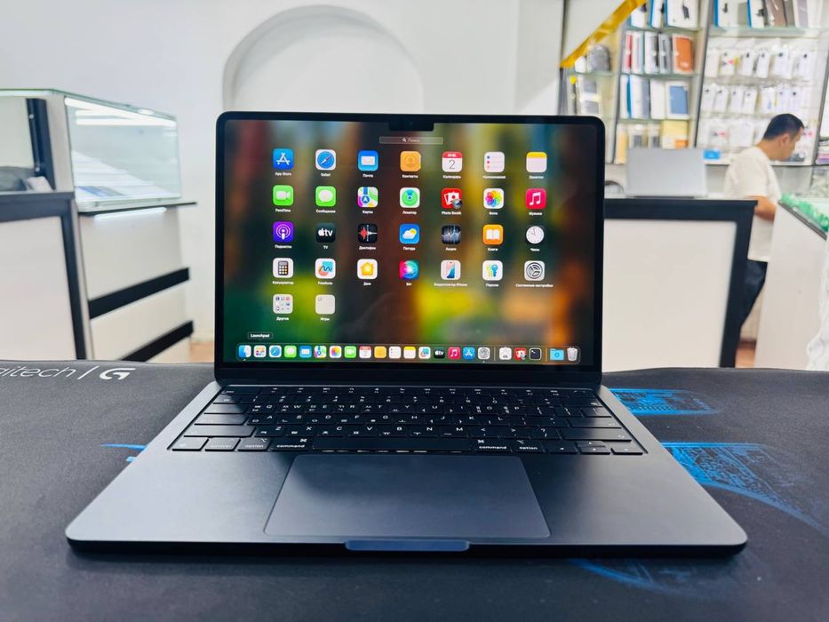 MacBook AIR M3 8/256GB
