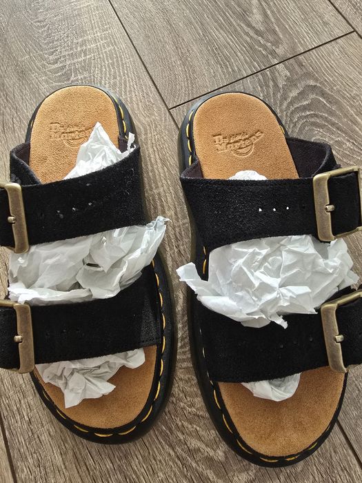 Slapi Dr.Martens marime 36