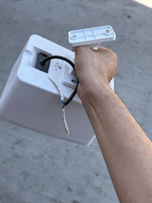 Продаються колонки для ресторана дома