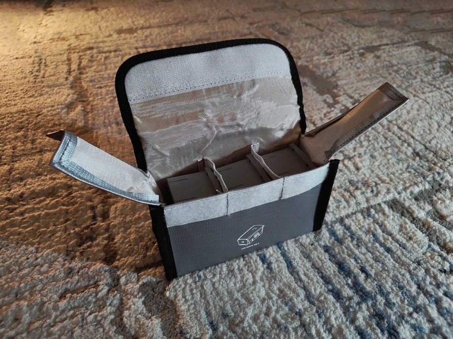 Sac Ignifug LiPo (Safe Bag) Transport Avion pt 3 Baterii Dronă