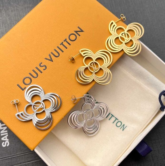 Висок клас колие, обеци, пръстен