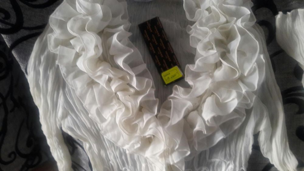 Продам женскую блузку.