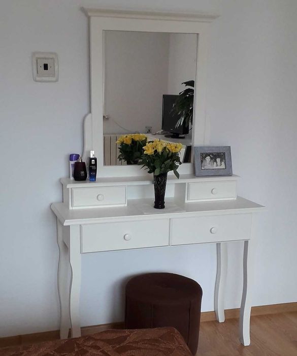 Masuta machiaj cu oglinda, lemn masiv, alb