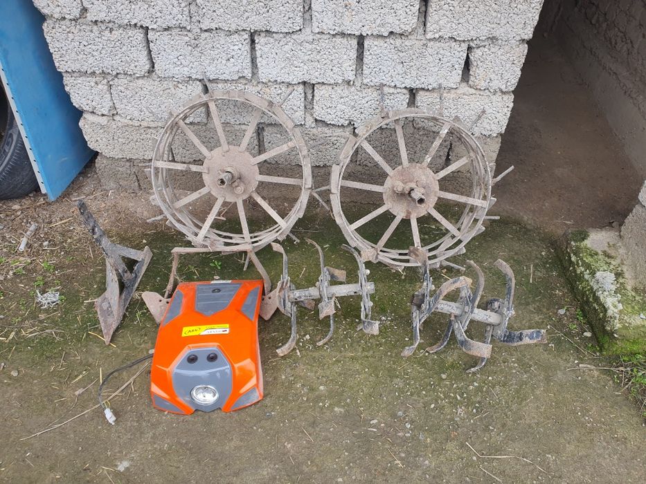 Мотоблок с прицепом.