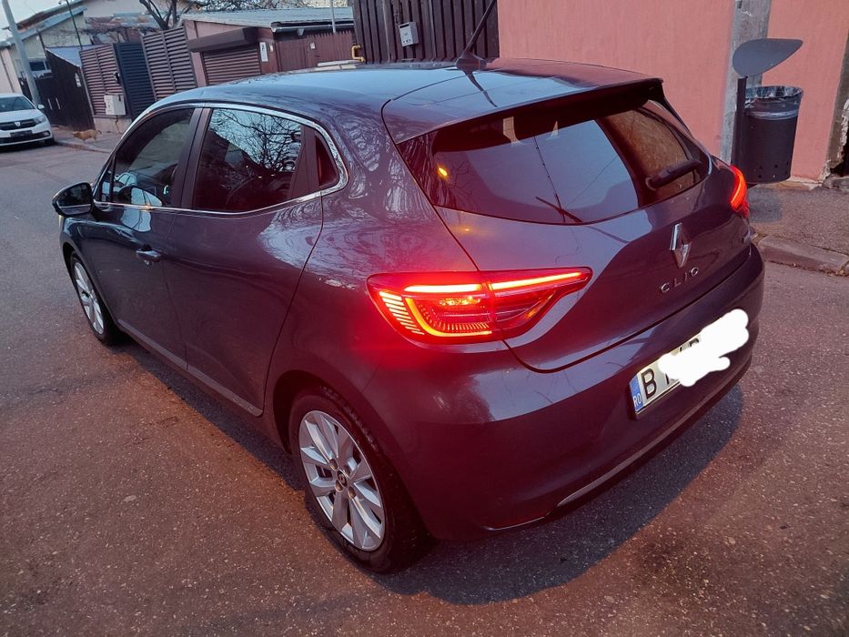 Renault Clio E-TECH hybrid, an 2021,Full Option.