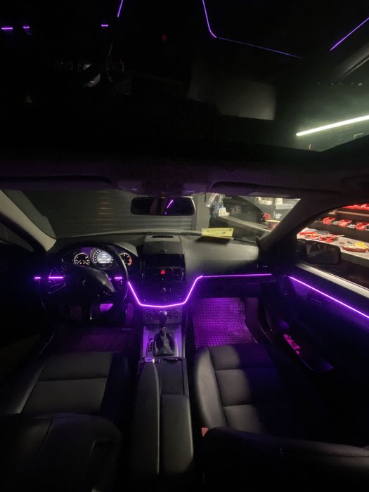 Montez lumini ambientale