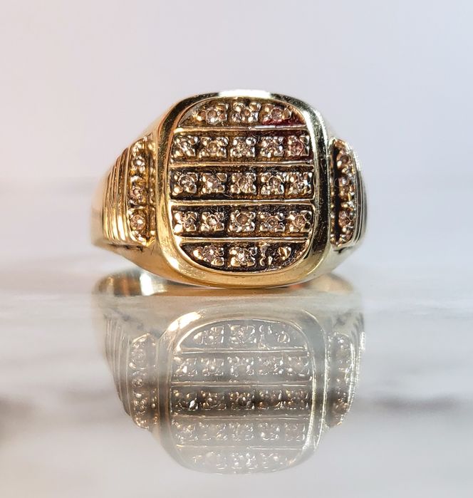 Ghiul bărbătesc din aur de 10K cu pietre semiprețioase albe