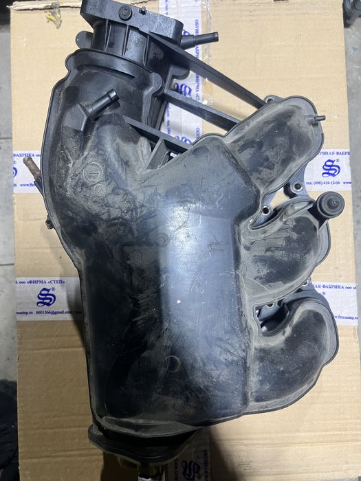 Топливная рампа с форсунками на LEXUS 2007 г.в