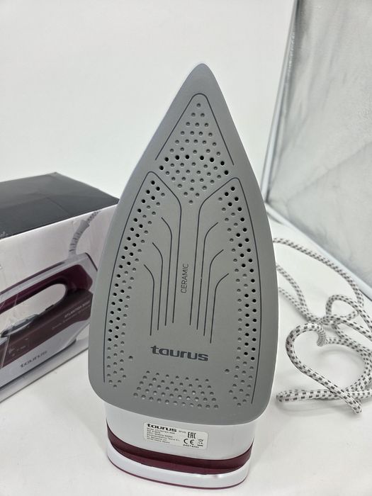 Чисто нова парна ютия TAURUS ATLANTIDA 3000w