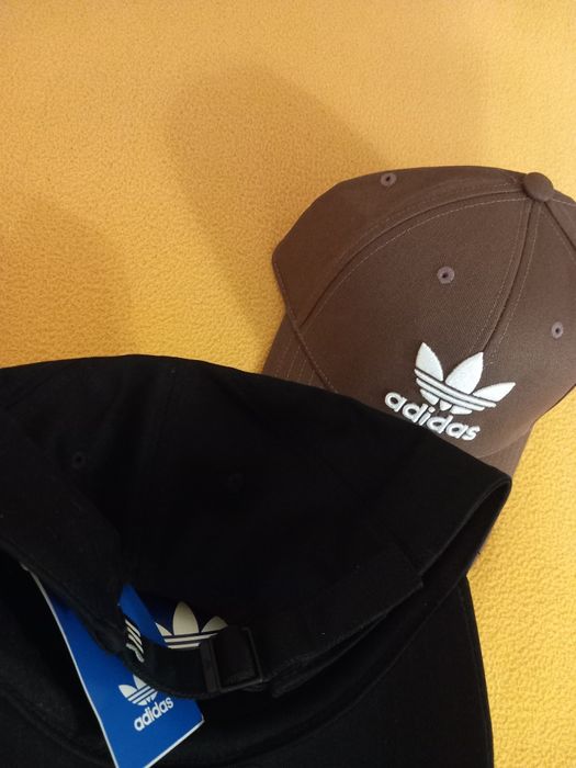 Adidas  Size   M