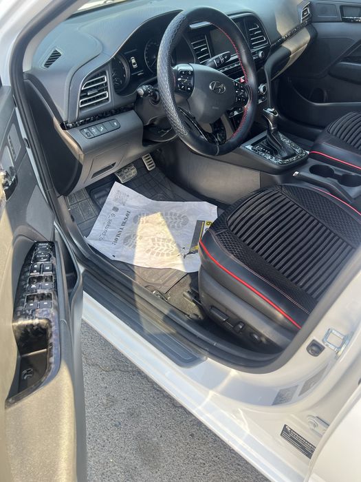 Hyundai elantra 2019 yil