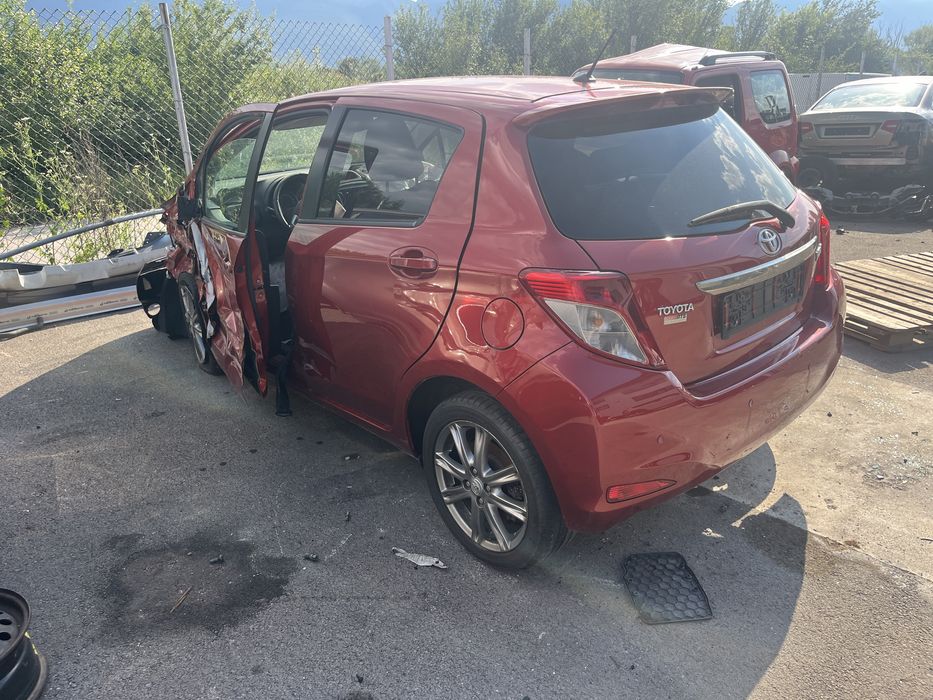 Toyota Yaris 2014 1.3 бензин За части!
