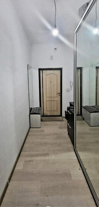 Сергели Янги Хайот-9 Срочно 2 комнатная, 70 квадрат.