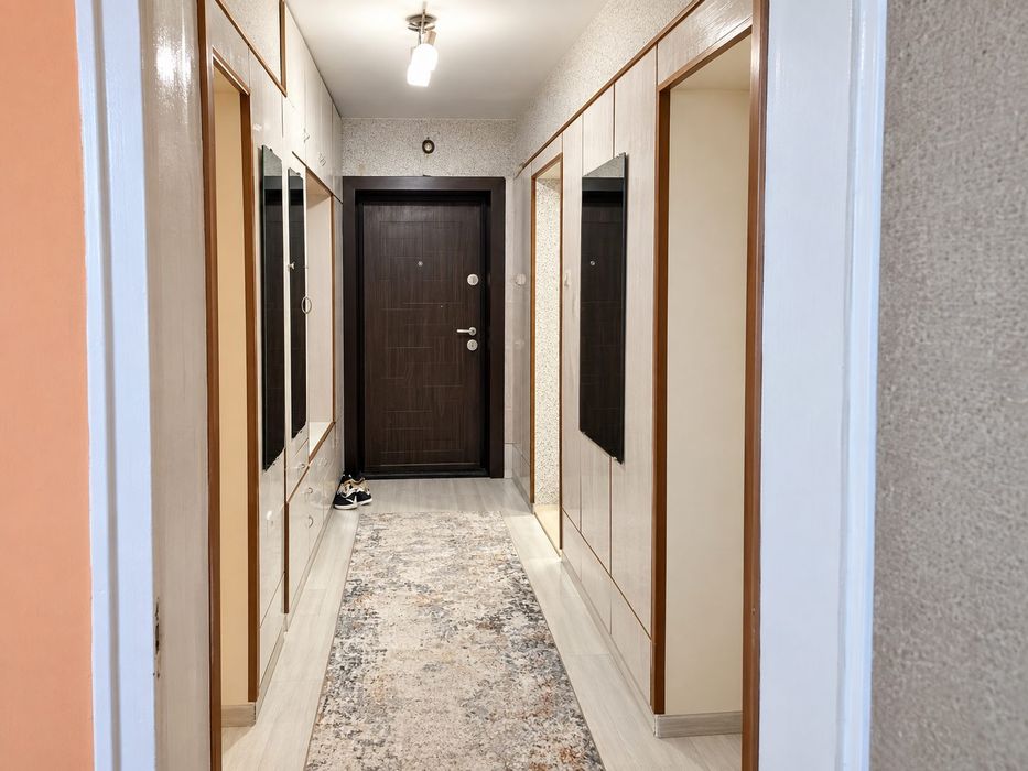 Продава се Тристаен апартамент в Варна, Левски - 65 кв.м за 2354 €/кв.м - Снимка #3