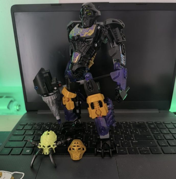 Продаю lego Bionicle