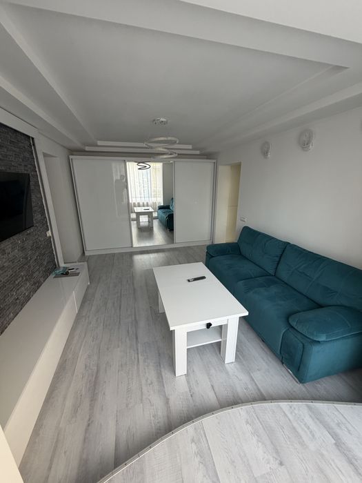 Inchiriez ap ,3 camere , calea bucuresti , et 2