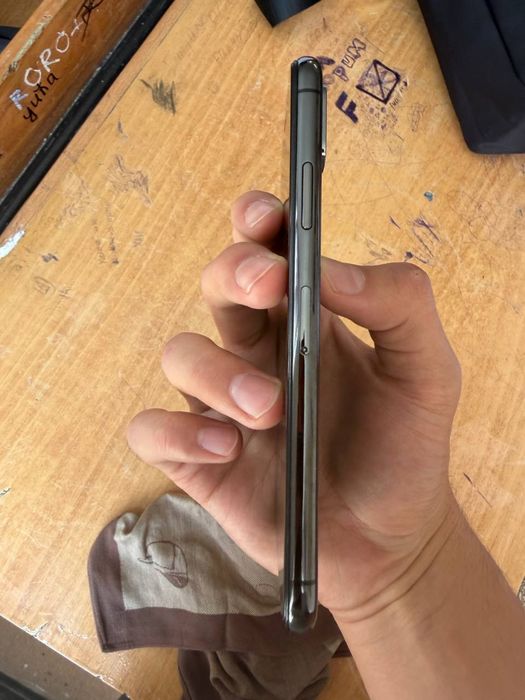 iPHONE xs 64gb black