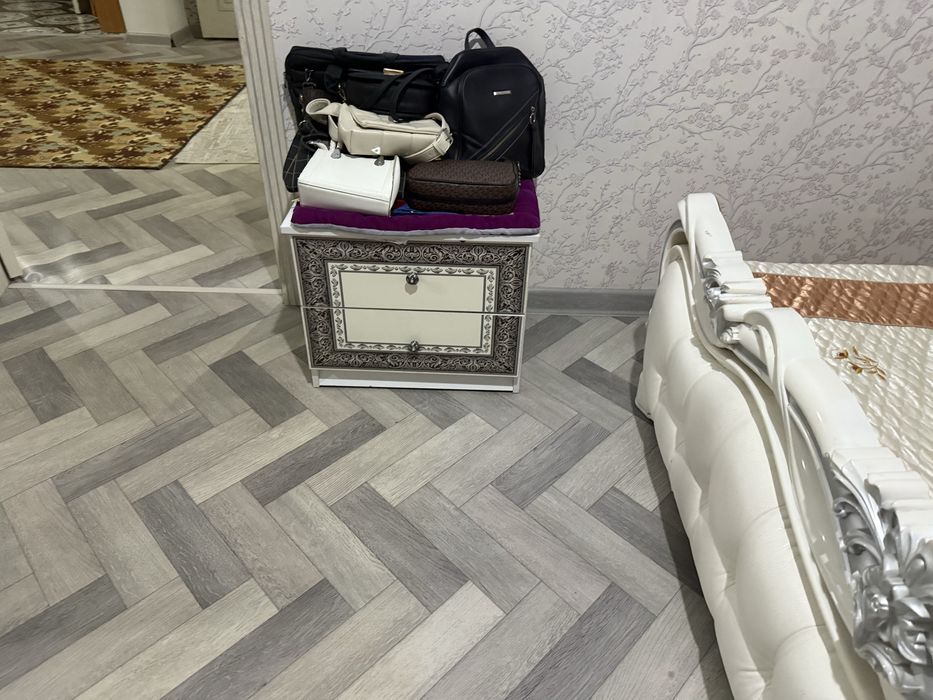 Спальный гарнитур