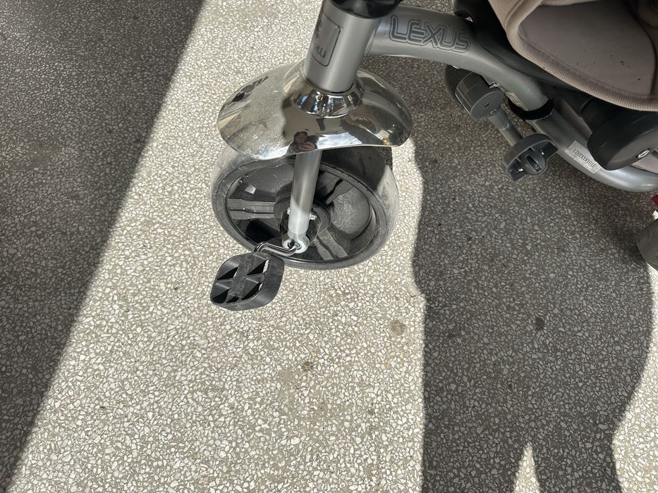 Бебешка триколка с функция сън