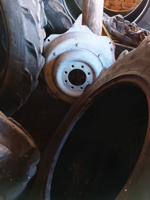 Steluțe roti tractor