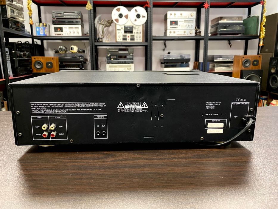 Сериозен дек Harman Kardon