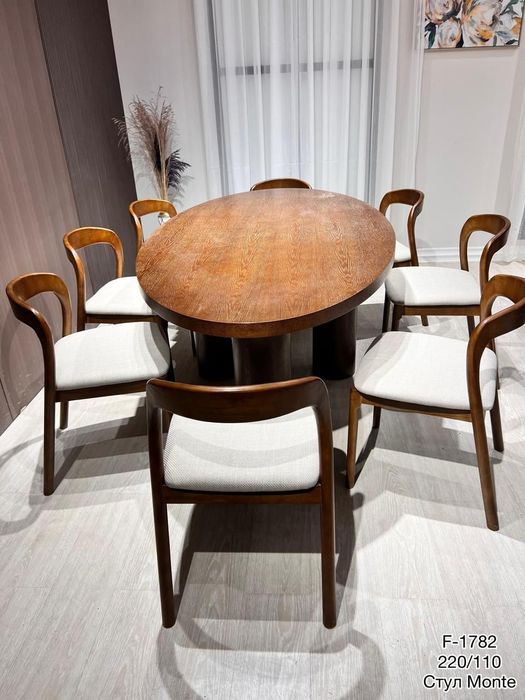 Стол стулья новые в наличии