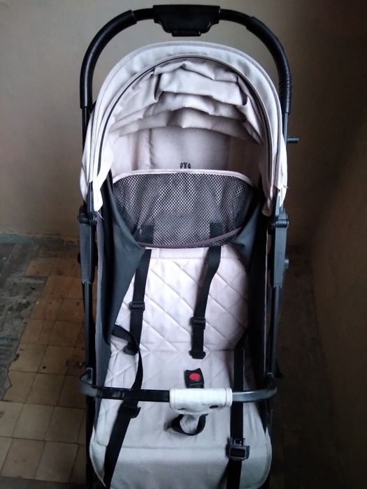 Детская коляска в хорошем  состоянии.