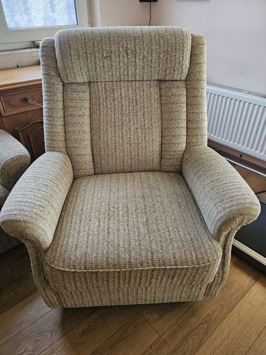 Пет местен ъглов диван и фотьойл