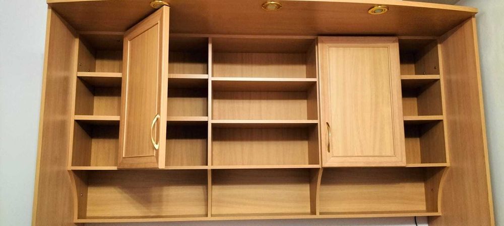 продам удобный шкаф