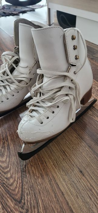 Коньки для фигурного катания