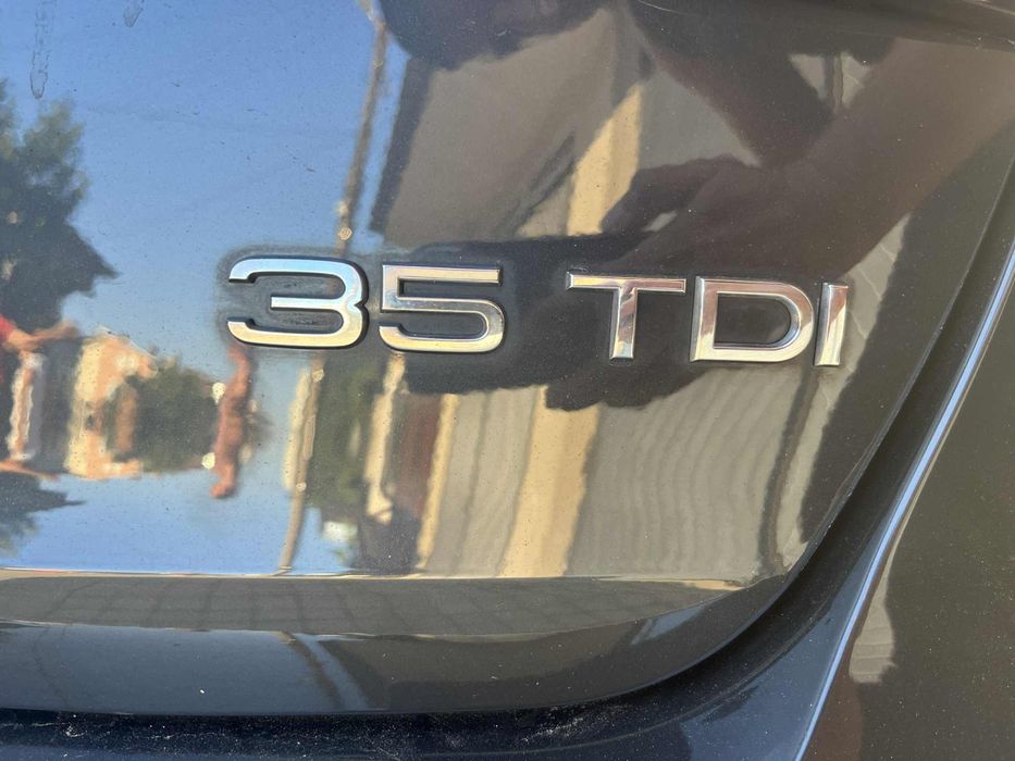 Audi A4 35TDI Емблема Ауди А4 35ТДИ