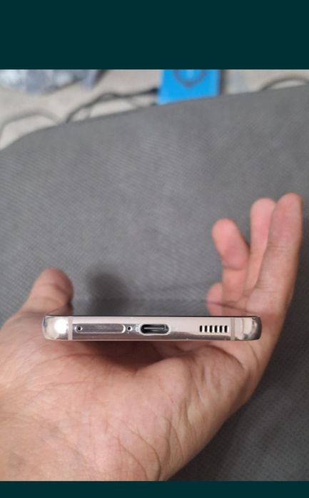 Samsung S22 флагмон компакт