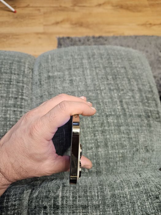 Iphone 14 pro gold 1 TB