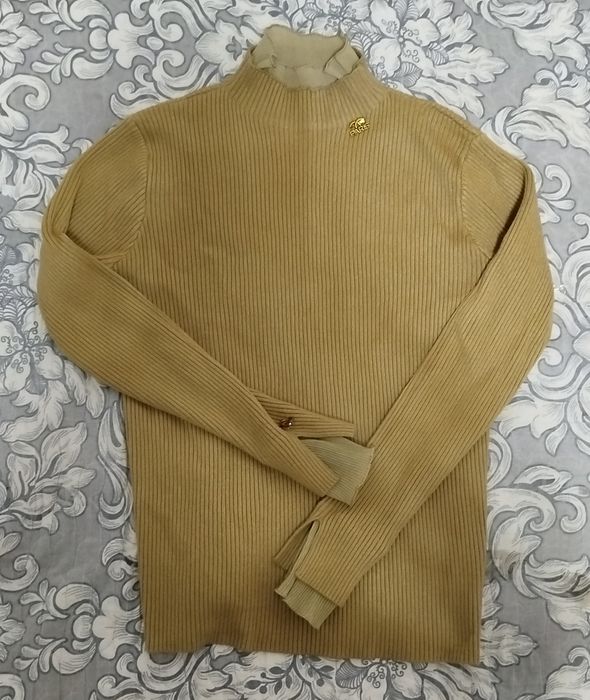 Недорого вещи в хорошем состоянии, не ношенные много вещей за 280