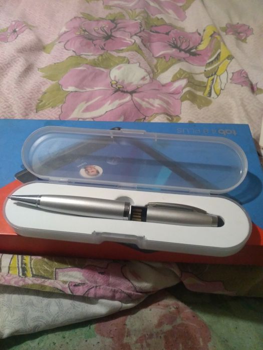 Флешка ручка