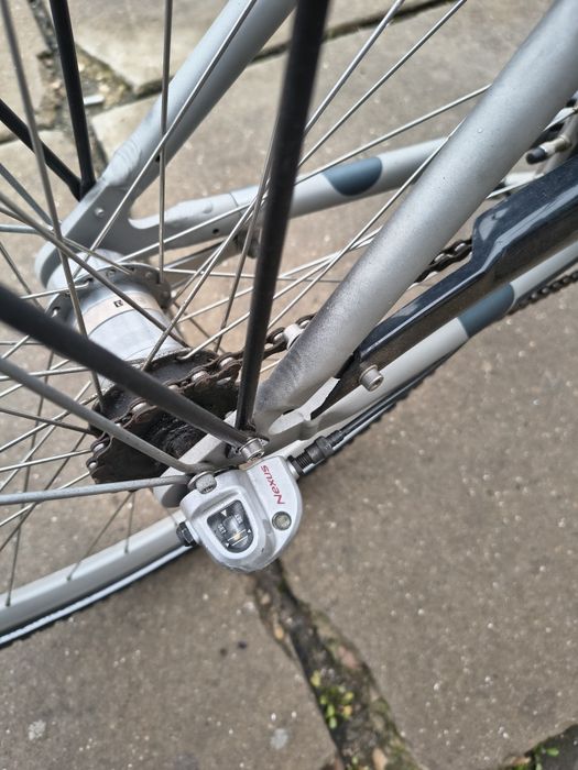 Bicicleta dama cu rotile pe 28
