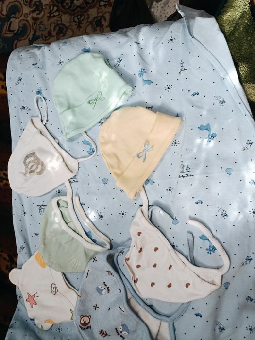 Продам детские вещи