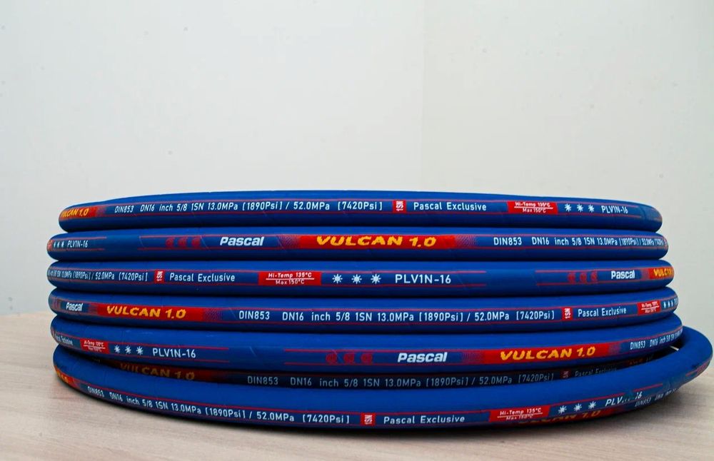 РВД и комплектующие (адаптеры фитинги муфты)