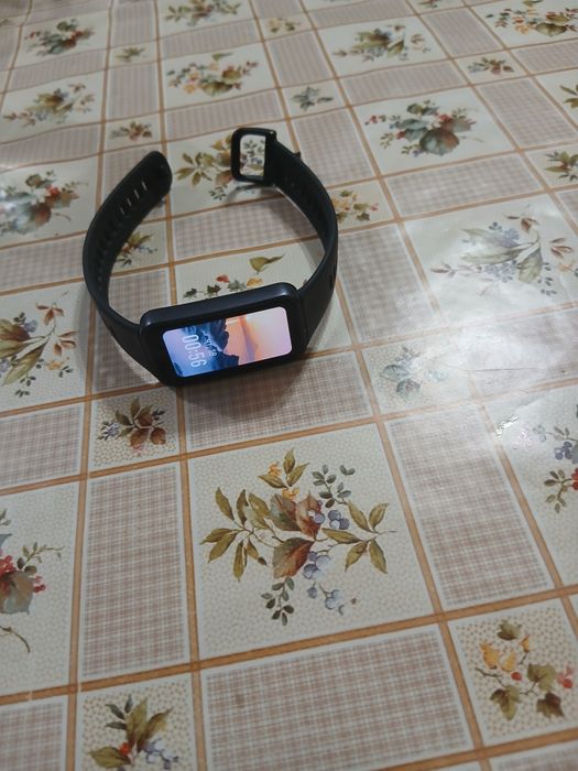 Смарт часовник Huawei band 7
