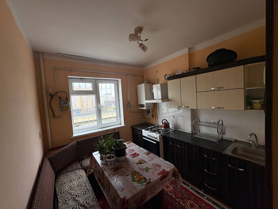 Сергели 2 хонали уй квартирага куйилади оила учун