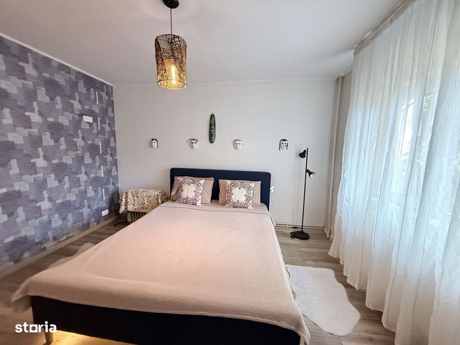 Apartament 3 camere renovat, Centrala proprie- Parc, scoli si stb