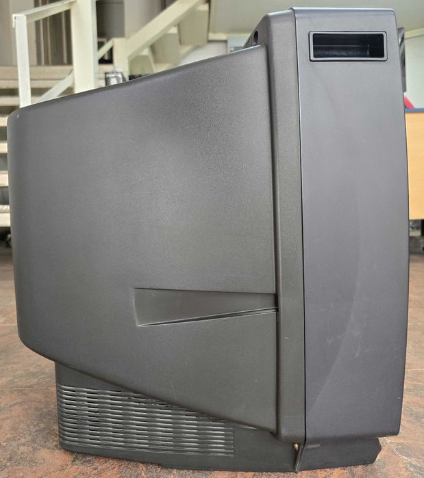 Цветен телевизор JVC AV-2551TEE