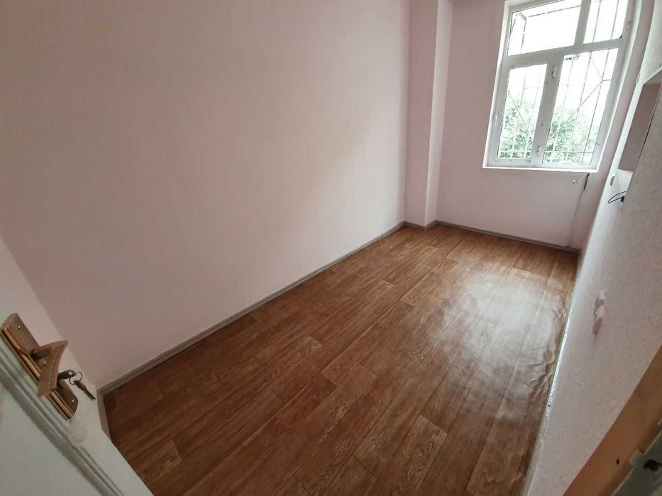 ПРОДАЕТСЯ Офис помещение 130 кв м 2 ЭТАЖ