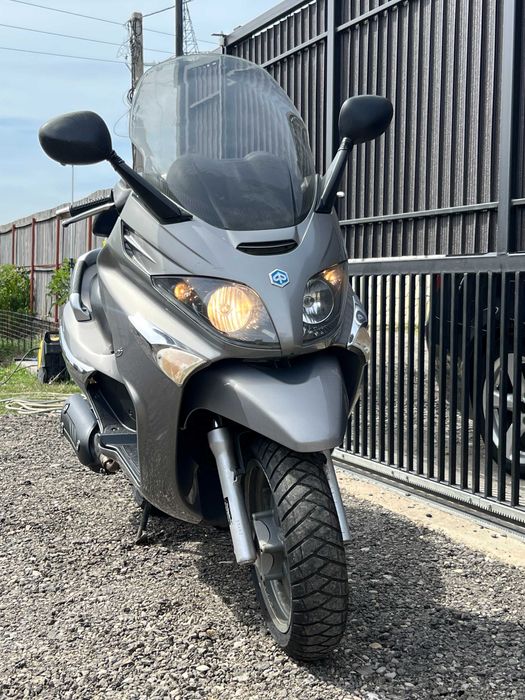 Scuter PIAGGIO va X-evo 125 cc RATE Fara Avans