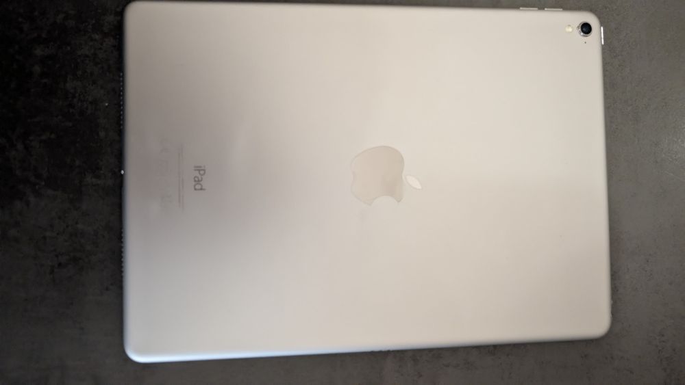 iPad pro 2016 de 9,7 inch  defectă